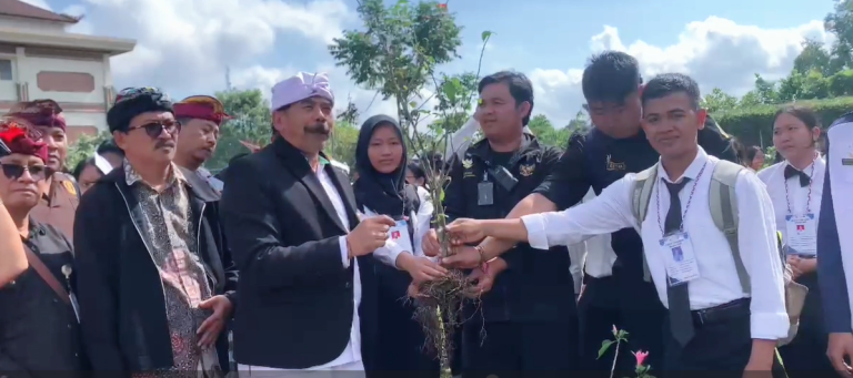 KILAS KEGIATAN PROGRAM EKOTEOLOGI, KURIKULUM CINTA, & GERAKAN GREEN DHARMA UHN SUGRIWA